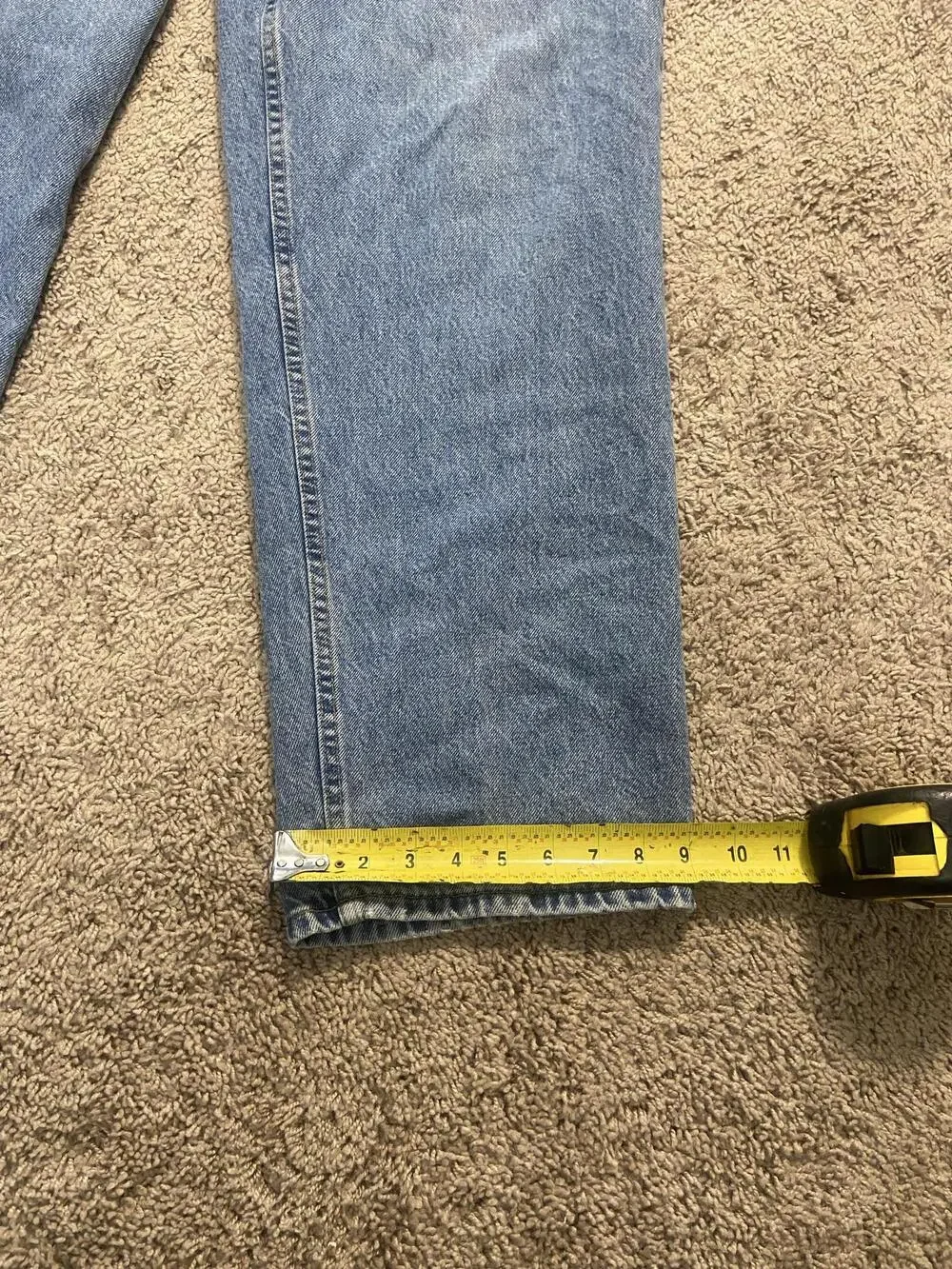 Eddie Bauer Jeans Mens 42x30 Blue Light Wash Relaxed Straight Denim Pockets
